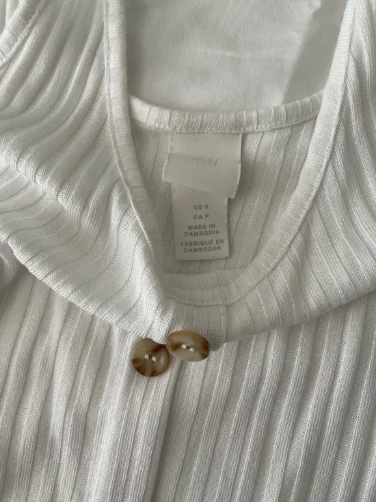 White Ribbed Button-Front Tank Top - Picture 3 of 5